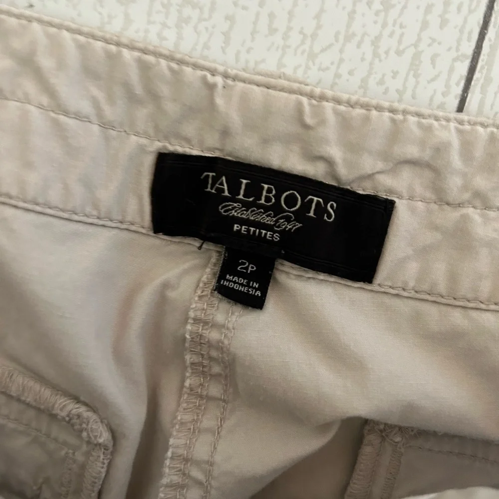 Talbots ladies signature size 2P khaki, cargo cropped bottoms